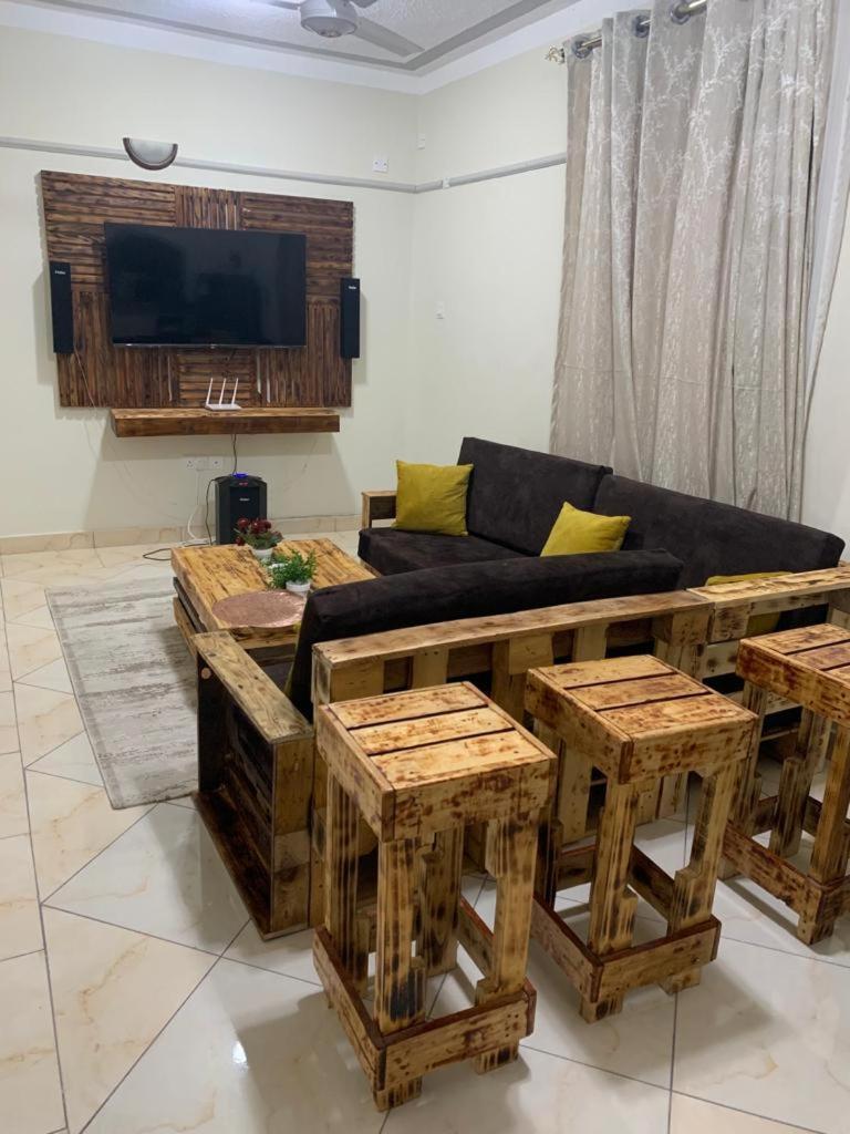 Kc Homes Tours &Travels Mombasa Exterior photo